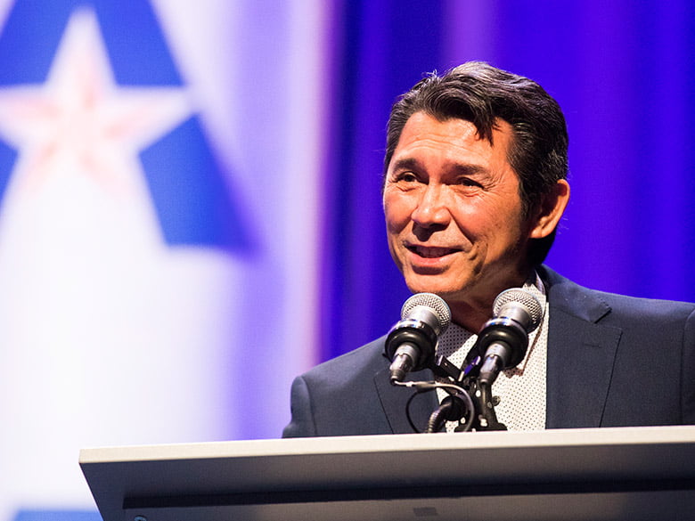 Lou Diamond Phillips